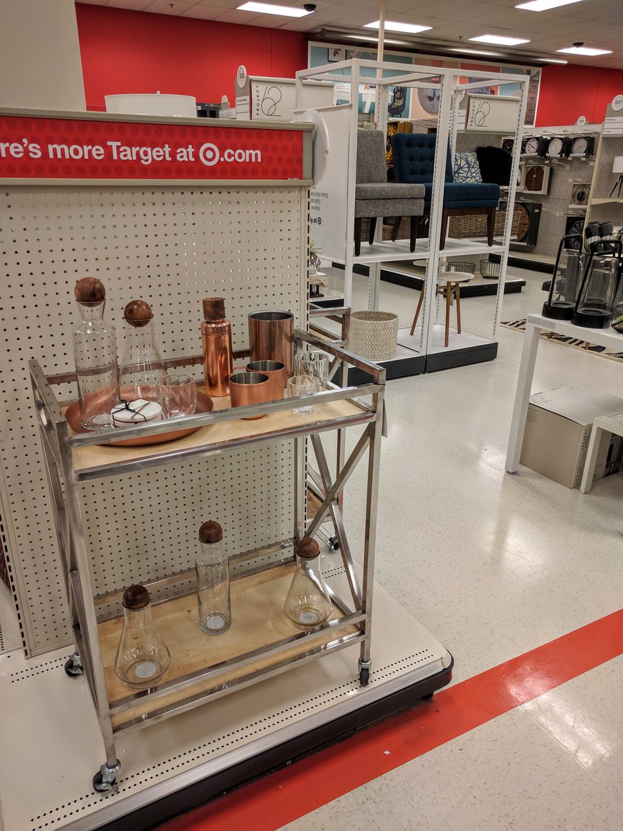 #Project62 is set and ready! #T1419 #midcenturymodern <a href="/dxing11/">Diana Xing</a> <a href="/RylanRankin/">Rylan Rankin</a> <a href="/krich7/">Kenny Richardson</a> <a href="/ZackFromTarget/">Zachary Zeller</a>