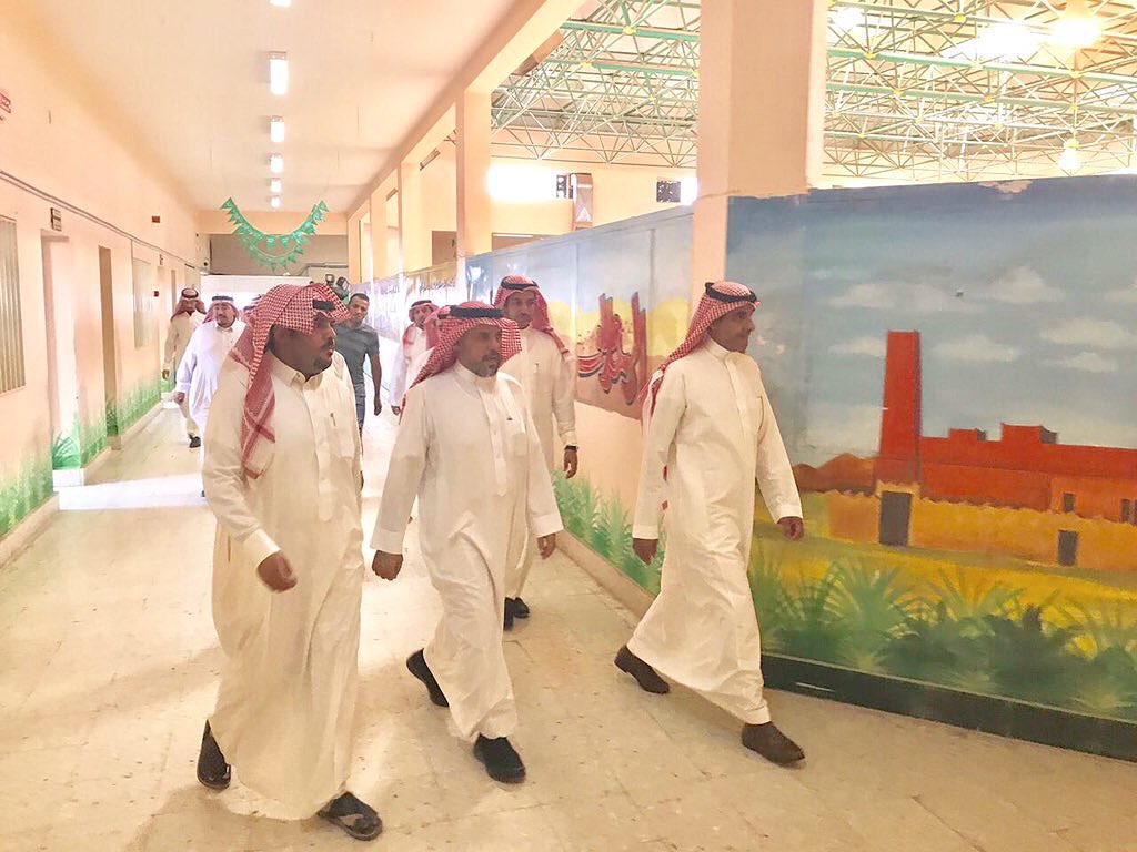 alddareih's tweet photo. زيارة إستطلاعية للمدارس التابعة لتعليم الدرعية
من معالي نائب وزير التعليم
د.عبدالرحمن العاصمي ويرافقه
مدير مكتب #الدرعية أ.فواز آل داوود. https://t.co/STW5uNGCzV