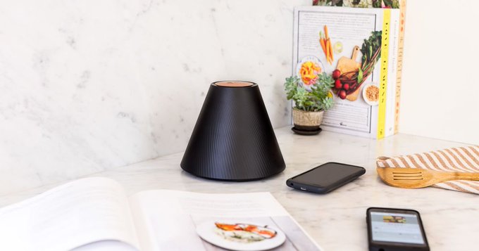 Pi can wirelessly charge your phone from a short distance https://t.co/pBJI33xvWv < More about @picharging's<a href="/tag/proudinvestor"class="tags"><span>#proudinvestor</span></a><a href="/tag/stvc"class="tags"><span>#stvc</span></a>