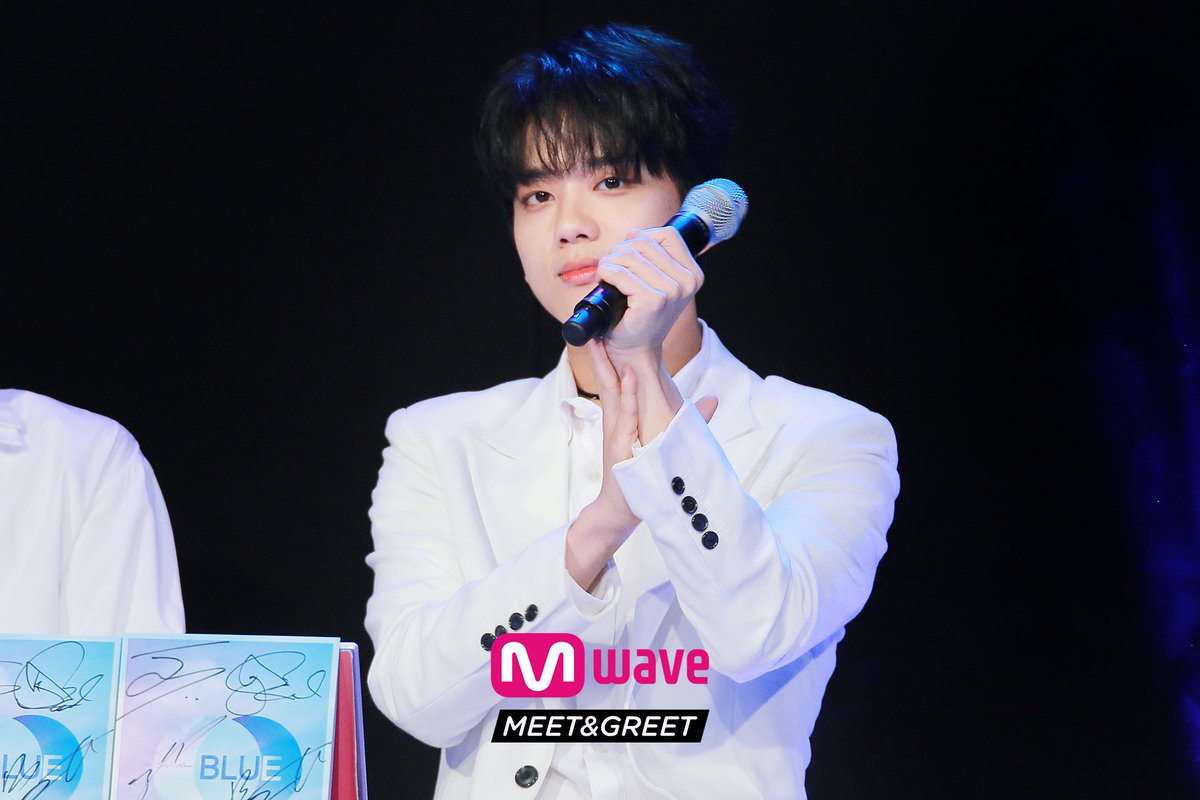 OfficialMwave's tweet image. [MEET&amp;amp;GREET : THE BEHIND] 170918 @BAP_Fanstaff #BAP
📷More! bit.ly/2wCUPdO
#비에이피 #밋앤그릿 @BAP_Daehyun @BAP_Youngjae @BAP_Himchan