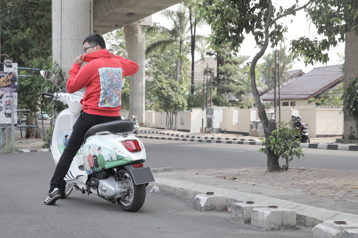 komikazer's tweet photo. 🛵 #MakeItMyOwn your barang kesayangan menjadi versi lo sendokir...  #ExpressYourself
#MyGoAhead 📷: @hartamurti https://t.co/T9oCgOTC5L