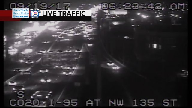 Broken Down Car on I-95 SB Express at NW 135th St #traffic https://t.co/Fg4Fj3S2xp
