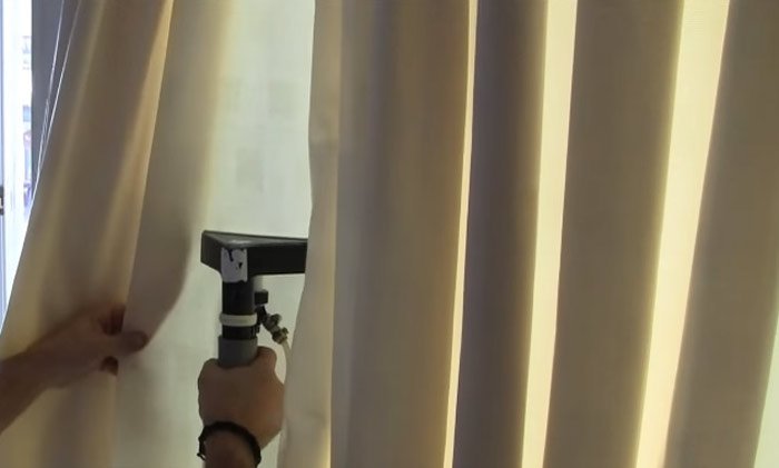 cleaning_koala's tweet photo. Curtains are often the most ignored furnishing in the residence place, and may hang long time, absorbing household smells from cooking etc. https://t.co/HwW5EIFZ8i