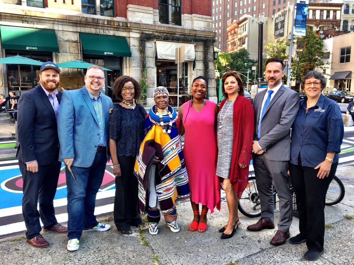 Karabo_Mokgoko's tweet photo. 🌟South Africans making us proud🌟: 
Legendary South African artist #EstherMahlangu got a Mural dedicated to her in New York City! 🇿🇦 https://t.co/gfHtcGKTIQ