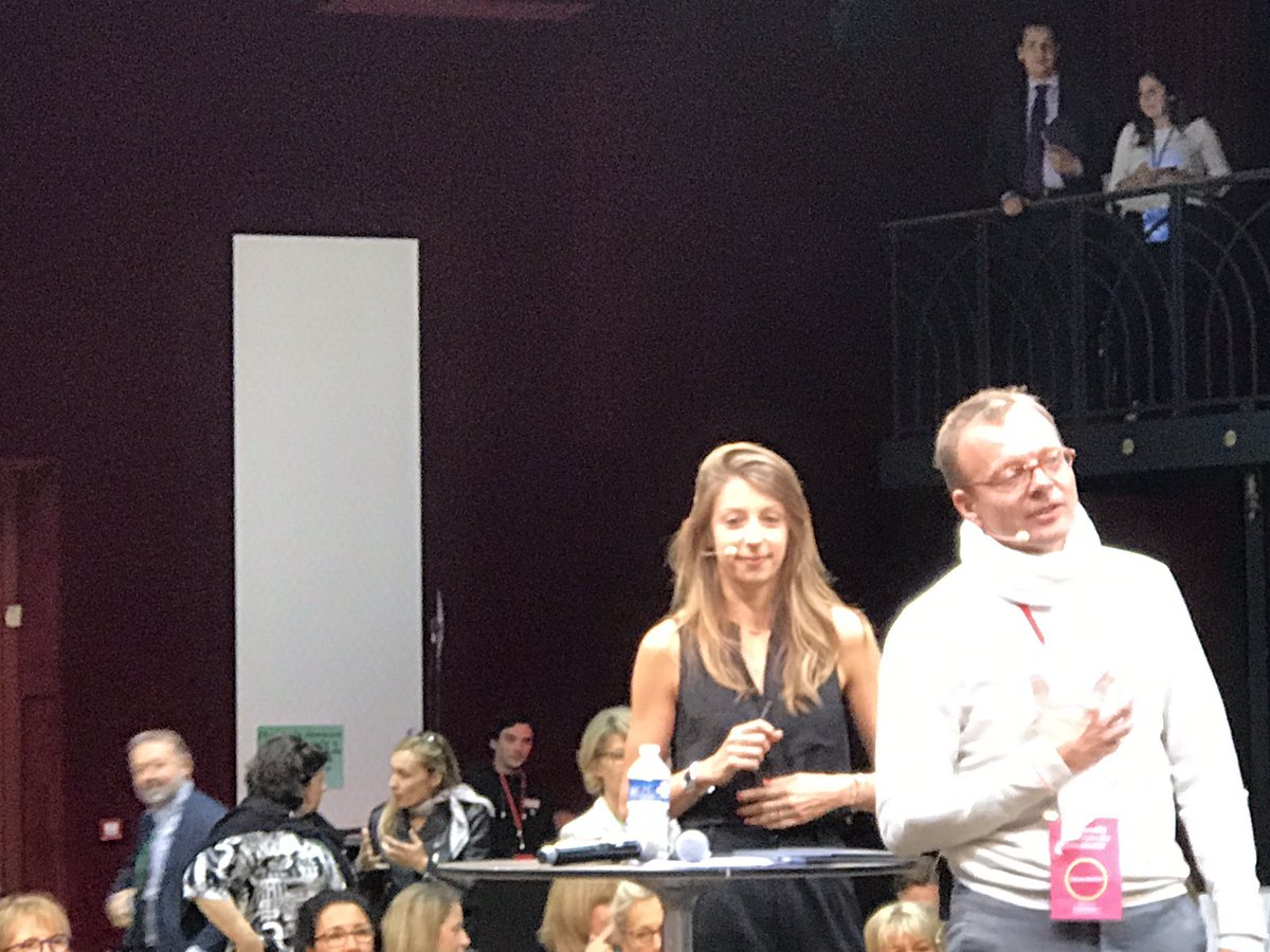 SKerbarh's tweet photo. Merci à @_LauraLange_ #lrem2017 qui fait chanter la langue Française https://t.co/qH50qIdiQU