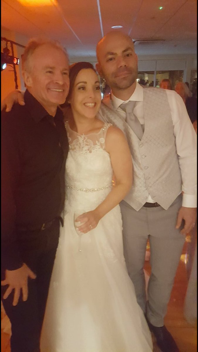 Carly SS tweet media