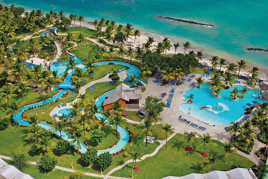 Coconut Bay Beach Resort &amp; Spa is an idyllic St Lucian setting, perfect for families or couple holidays. Details: goo.gl/9K3Z3Z 🇱🇨