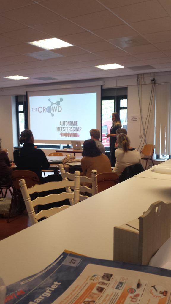 skandibal's tweet photo. @kultiv8 gaat los op ons #iEvent https://t.co/f7oSsdvoz6