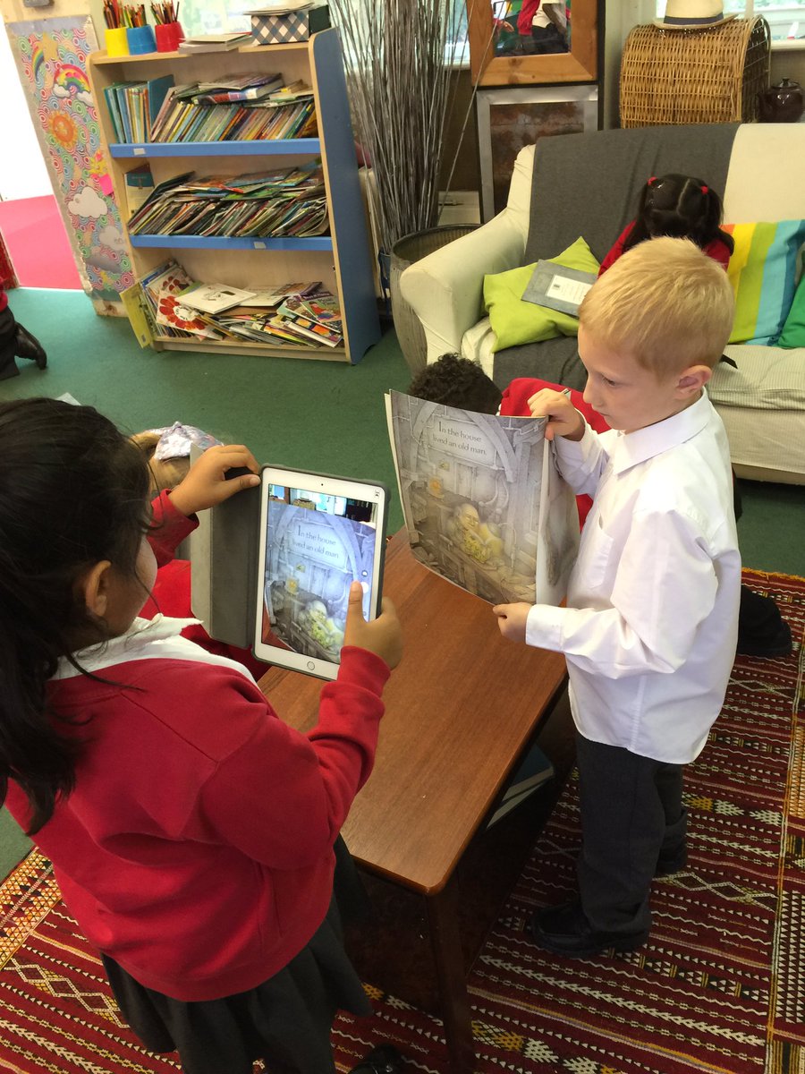 HJAMrHughes's tweet photo. In English today, 2DH have been learning about emotions and finding evidence of them in the text. #Detextives #NovelStudy #Emotions #ipads https://t.co/ODZGfDIjBK