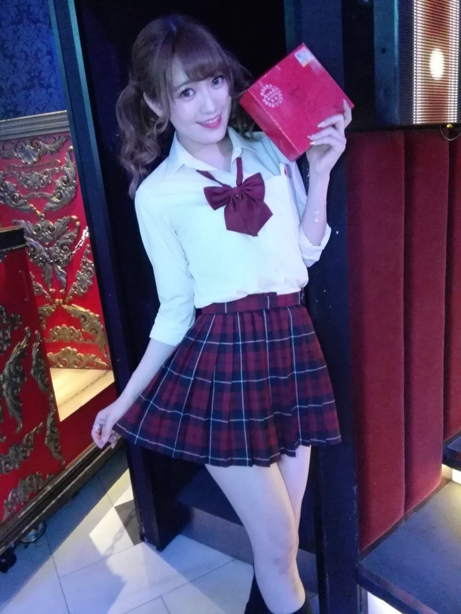 kabuto_suzaku's tweet photo. リボンちゃん 遅れたけど🎂おめでとう🎉
#バーレスク東京
#スーパーバーレスク
#highschoolevent https://t.co/jUi7jKZJKG