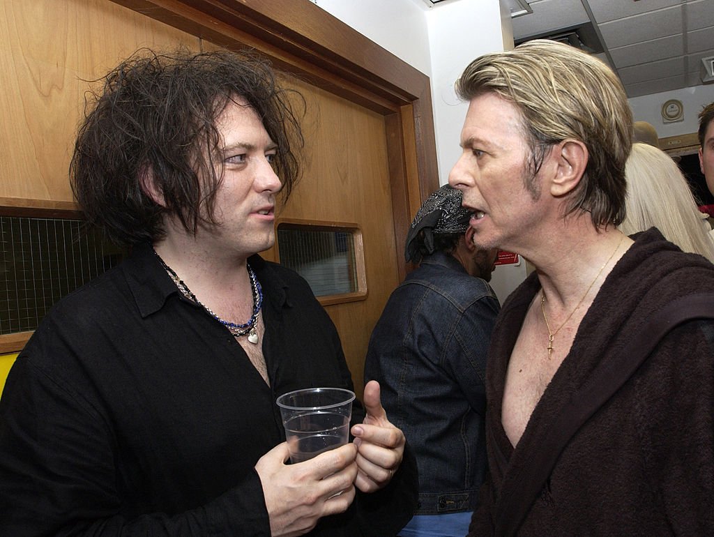 NME on Twitter: "#ThrowbackOfTheDay: David Bowie Robert Smith at Festival 2002 Twitter