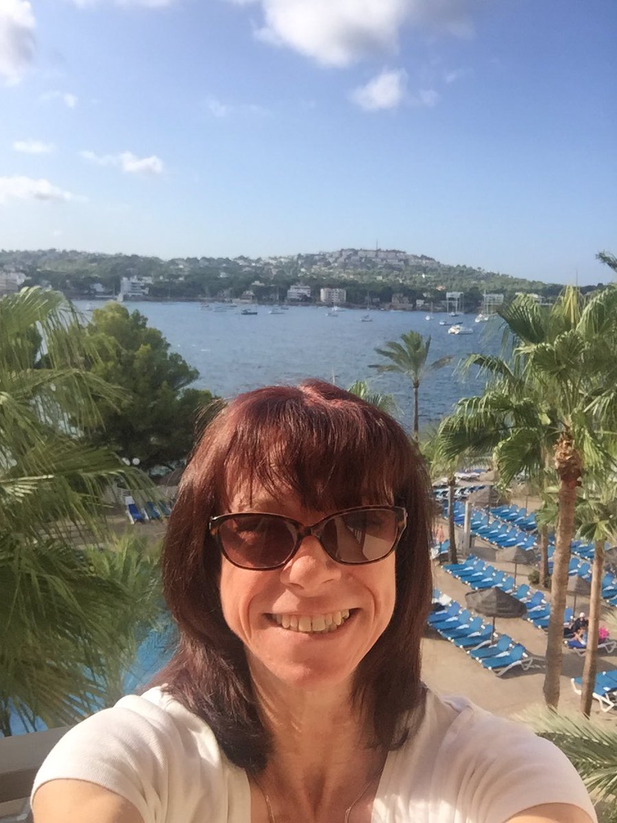CHillyHull's tweet photo. Hola @rradarLegal hope the sun is shining for you too 😁 https://t.co/xSCoP7TnbN