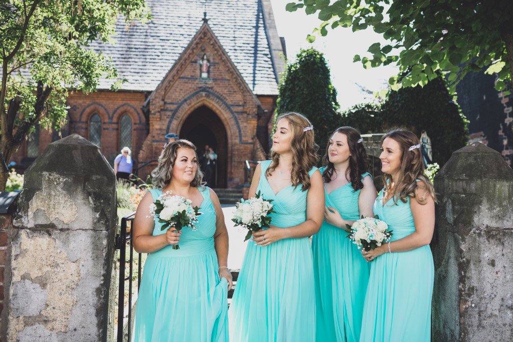 MrsPandP's tweet photo. A beautiful Cheshire Wedding at @Willington_Hall with coastal blue details
Images @Jesslewis85 https://t.co/Z7ffLXWBbA https://t.co/SWshcZzP23