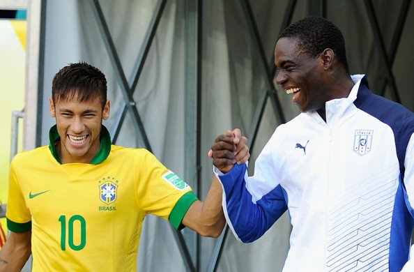 Balotelli: "Você (Neymar) nem deveria ter que pedir pra bater os pênaltis." 

#FrancesNoSporTV