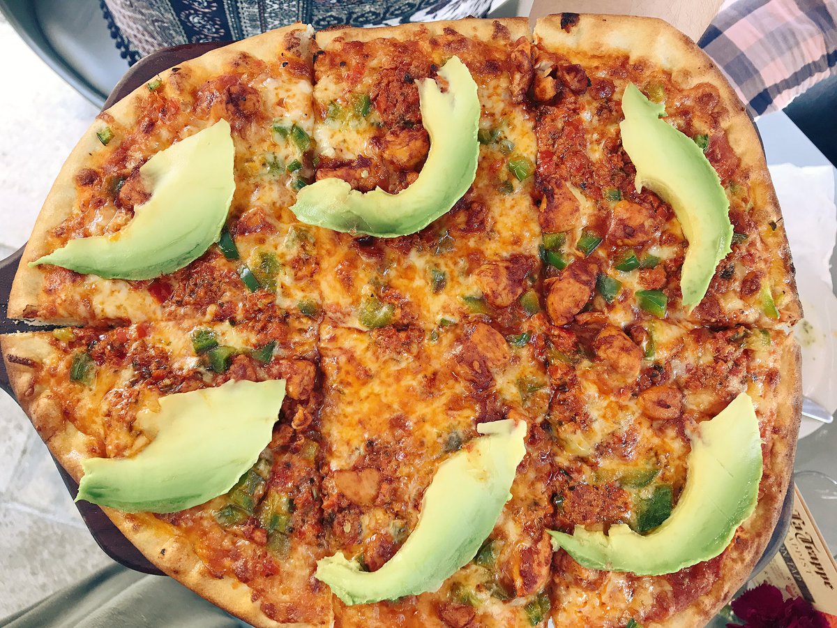 Likers_2Do's tweet photo. Say Pizza ๐๐ฌ #RoastHappiness #RoastSummerMenu https://t.co/P1toYq53hq
