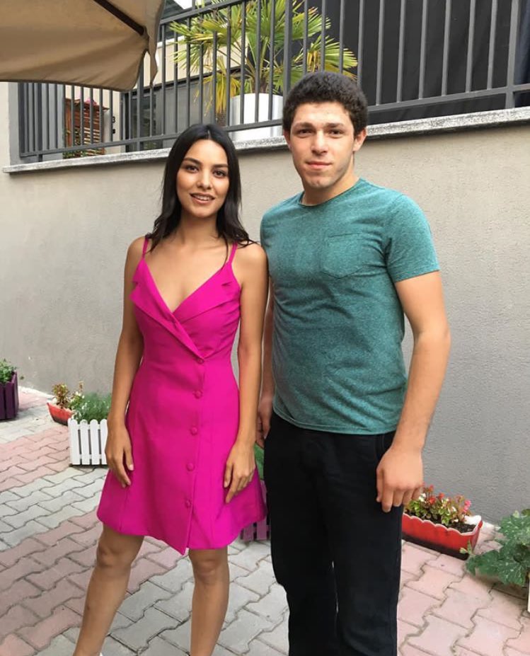 HazalFilizNews's tweet photo. Yeni - New | #HazalFilizKüçükköse https://t.co/MJI0fe4kgp