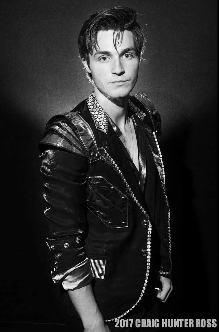 JedsHair's tweet image. What Jed look is your fave?
RT for photo 1
Like for photo 2