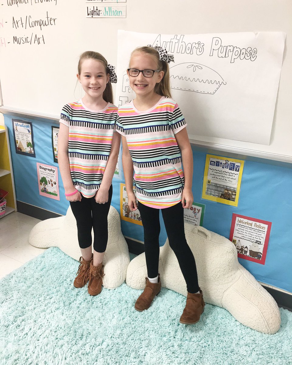 FortComputerLab's tweet image. Twin day at @wrfortelem #homecomingweek #rcisdjoy #wrfortelementary @sarahwat