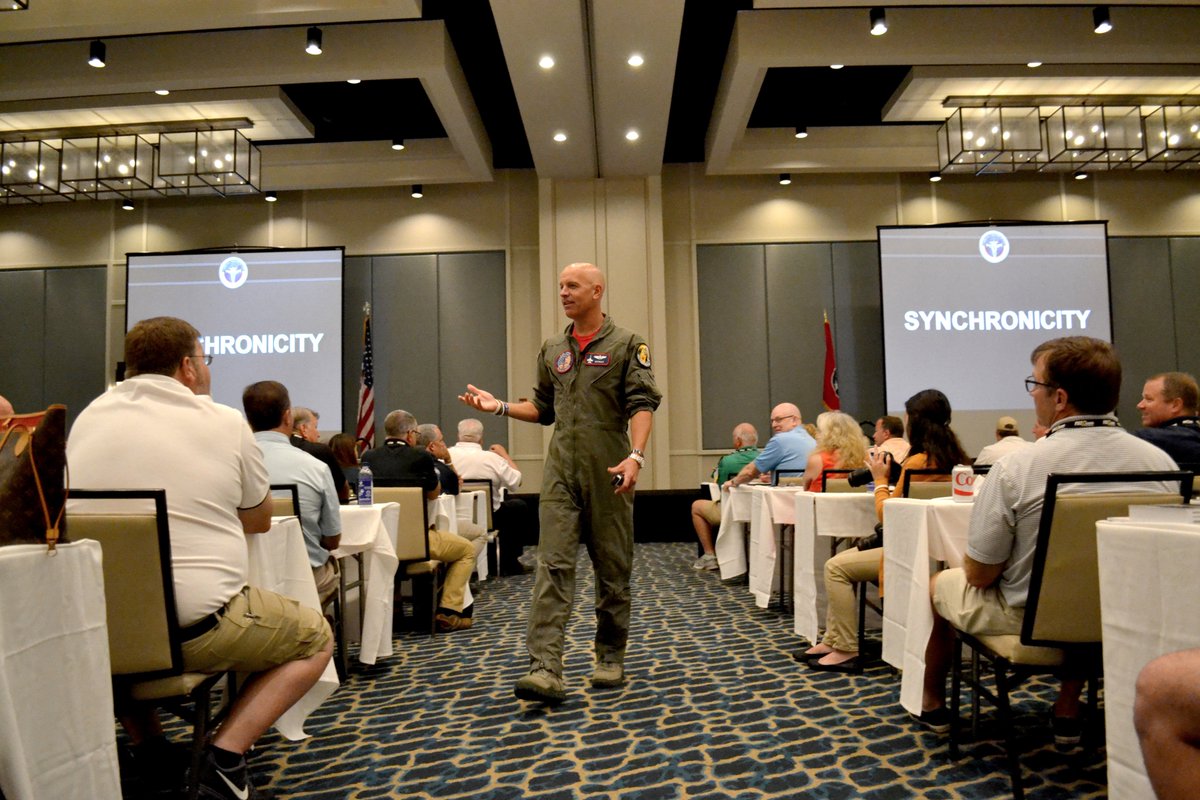 tntrucking's tweet photo. Yesterday, we celebrated our senior Road Team Captains and Sponsors! An exciting keynote with speaker Major Dan Rooney. #TTC2017 https://t.co/o1p3rqUp3U