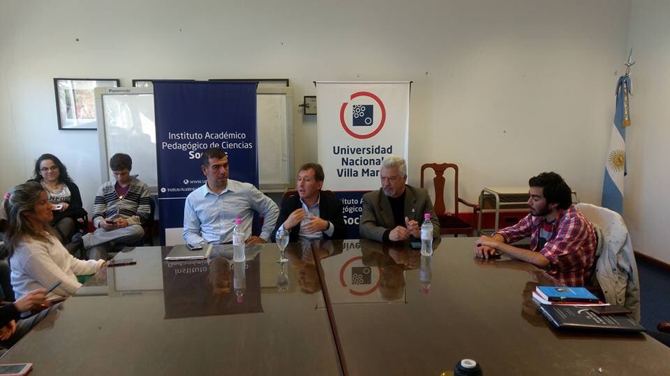 #UNVMDebate Continúan las actividades en torno a las Elecciones Legistlativas 2017 <a href="/UNVM/">UNVM</a>
 
+Info👉🏼bit.ly/2ffXd7q

👇🏼Cronograma👇🏼