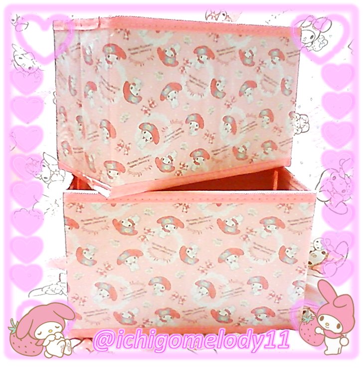 ダイソーで マイメロちゃんの 折りたたみ収納BOX を 2 個買ったよ