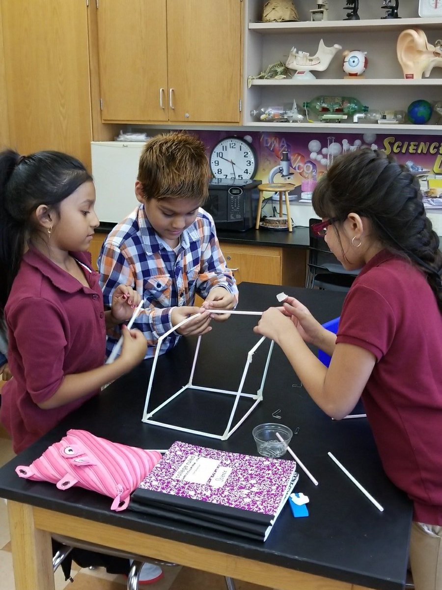 4-311 Building a Straw Model....Structural Design through Teamwork