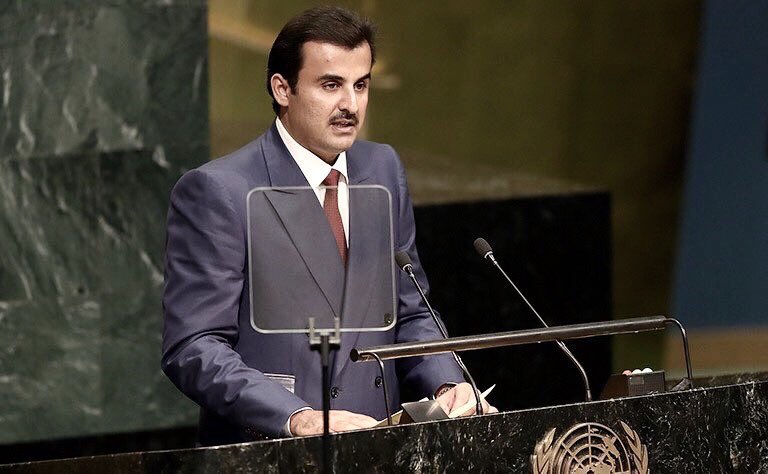 انت قايد وانت كايد وانت طايل
وانت ضرغام المواقيف وأسدها