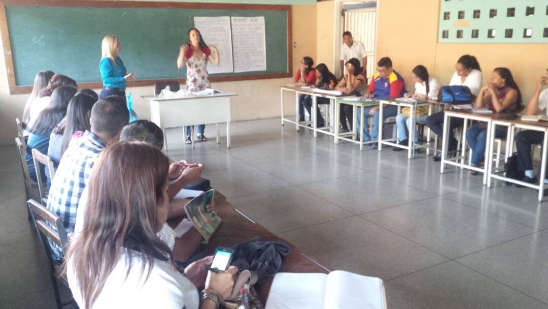 JauaMiranda's tweet photo. En minutos estaremos presentando,ante la soberanisima Asamblea Nacional Constituyente,los debates y propuestas de la #ConstituyenteEducativa https://t.co/ALIFyS8QYN