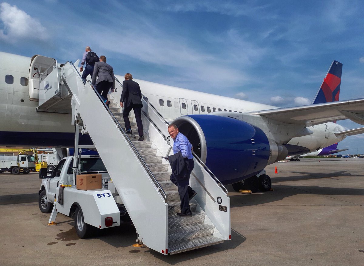 First road trip of the season! 🛫  Next stop: Penn State University. https://t.co/x6YAKsq0TR