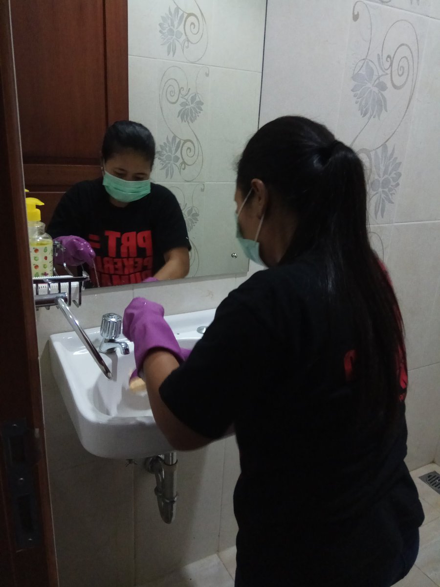 LeniSur87053803's tweet photo. Ujian Kompetensi Housekeeping
#PRTadlPekerja
#PRTBerorganisasi
#SekolahKetrampilanKerja
#SKKNI
@jalaprt @bukan_PEMBANTU @arindez @jokowi https://t.co/TlL608Pvpd