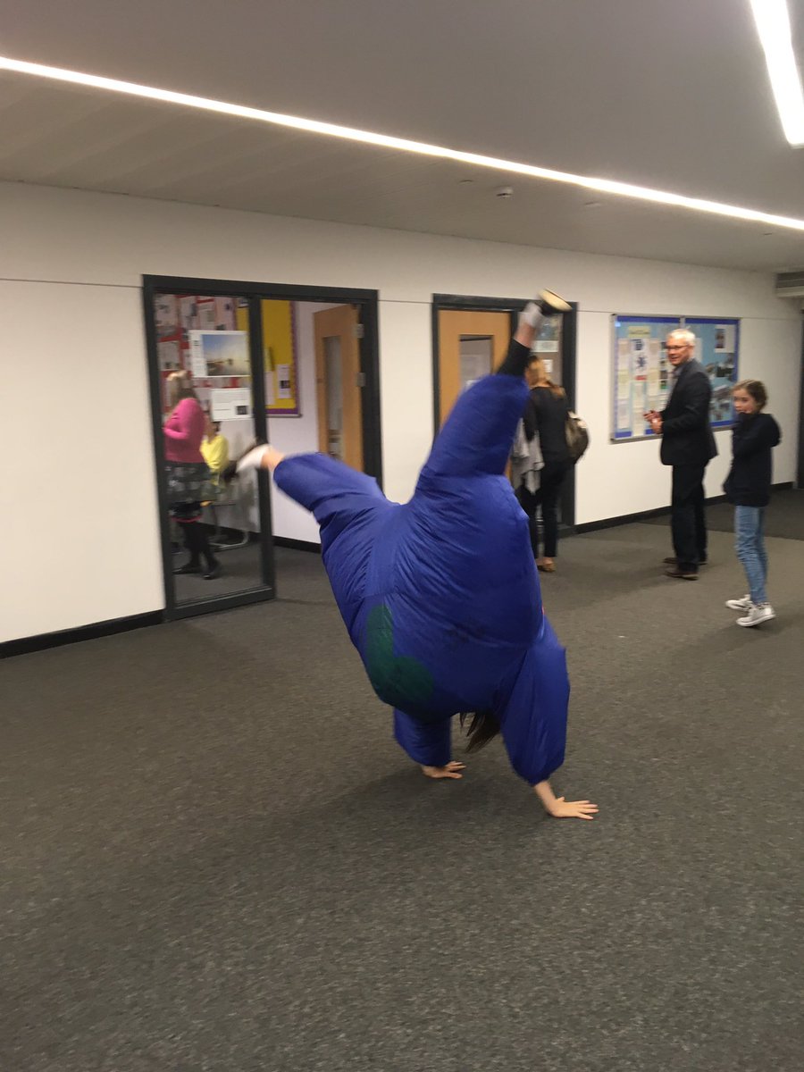 StBartsGeog's tweet photo. Everyone wants a go! #worldrevolvesaroundme #cartwheels #globe https://t.co/26Lv2jeXb2