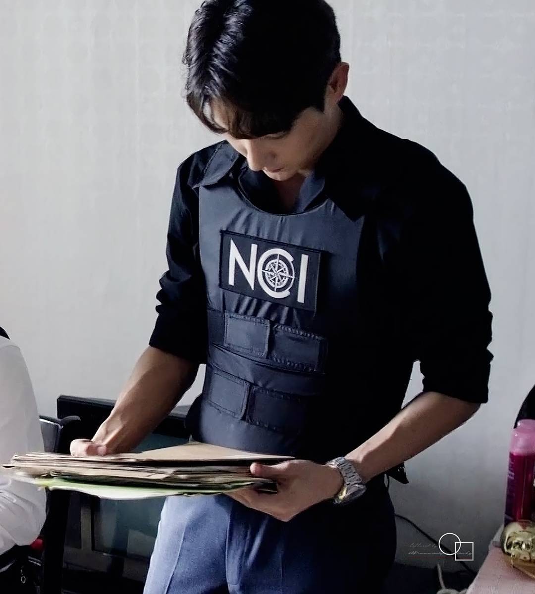 DKGC3amUQAEOkX9.jpg:large