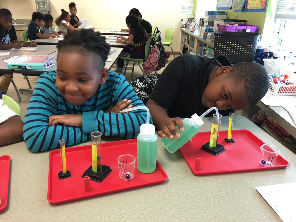 MrsQuadagnoTCS's tweet photo. Learning how to measure the volume of liquids and irregular shaped solids using #GraduatedCylinders #MeasureLikeAScientist #5thScience https://t.co/eH8mmvwdVI
