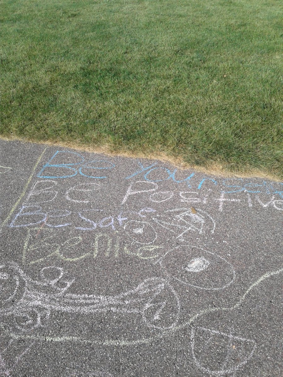 DougSchleif's tweet photo. Kindness in Chalk Day at Jackson. Part of our Friendship Week. https://t.co/bk7mOJMEHj