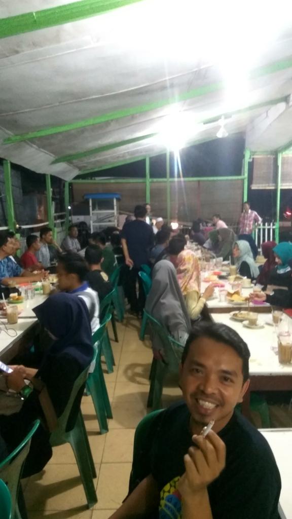 ngopi bareng kang <a href="/alibungker/">alibungker</a> #festikaceh2017