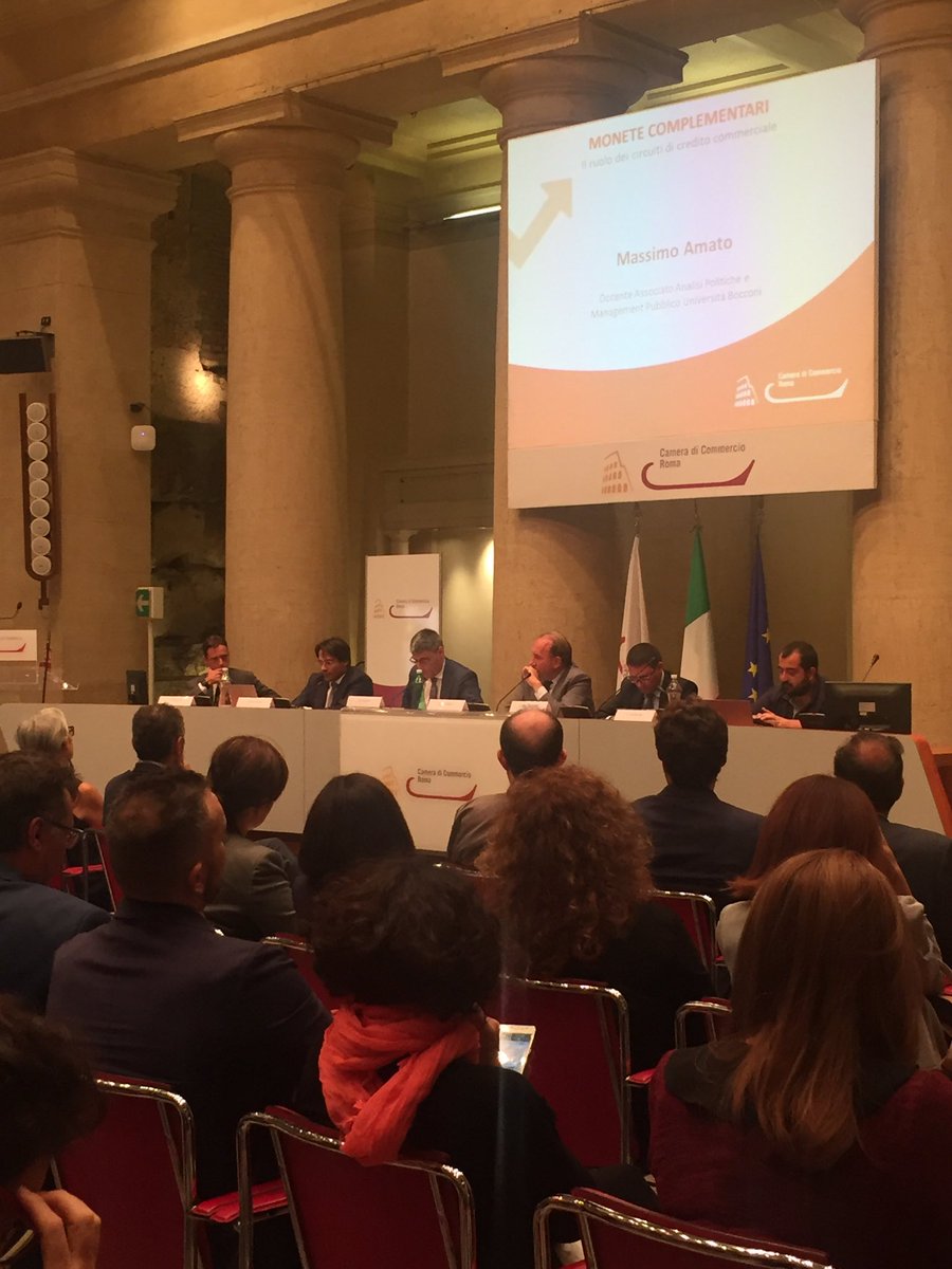 camcomroma's tweet photo. #MoneteComplementari in Camera di Commercio di Roma. Professor Amato, Università Bocconi: "#Impresa vive per competenza e muore di cassa" https://t.co/HmCJLEA5rl