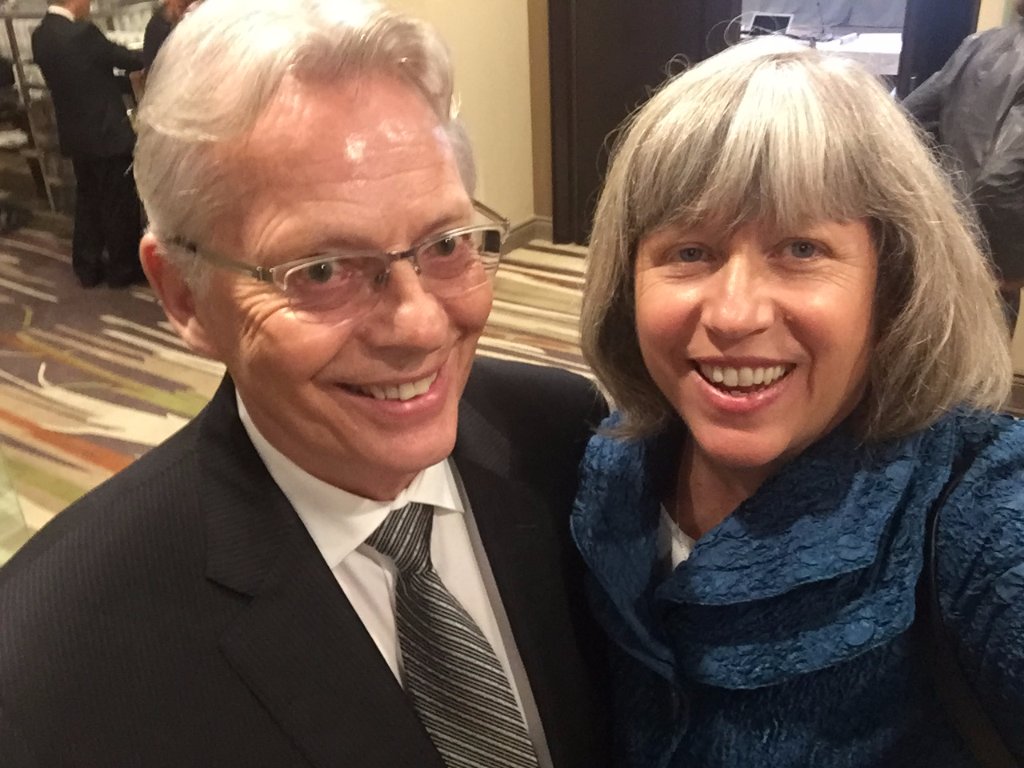 gmoineau's tweet photo. Merci @ibowmer pour cette belle assemblée annuelle #aaCMC ! @ConseilMedCan = chef de file mondial en matière d'évaluation des médecins https://t.co/cn7ltTFhrv