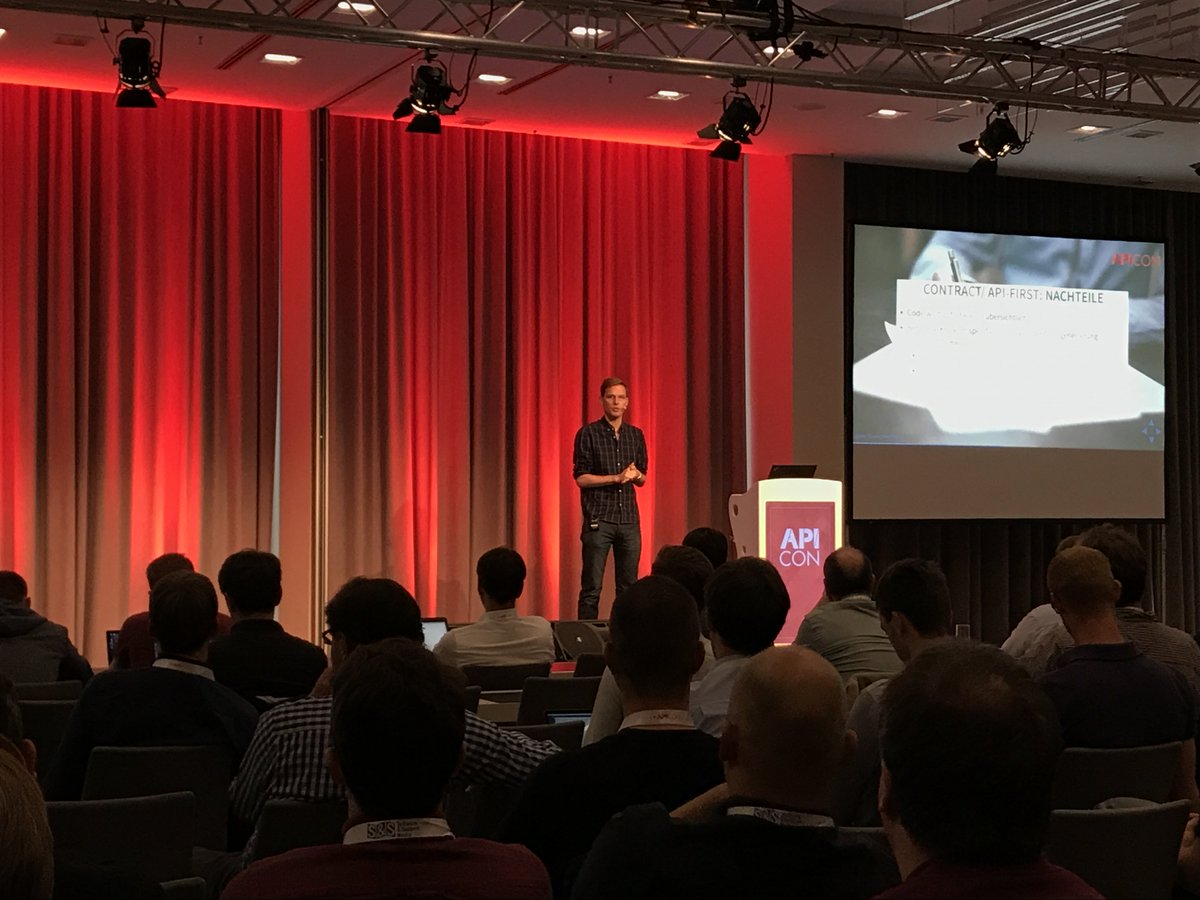 api_conference's tweet photo. Die #OpenAPI Specification aka Swagger – mehr als nur Schnittstellenbeschreibung! Session mit Dennis Kieselhorst #APICON https://t.co/Imlvw7xanj
