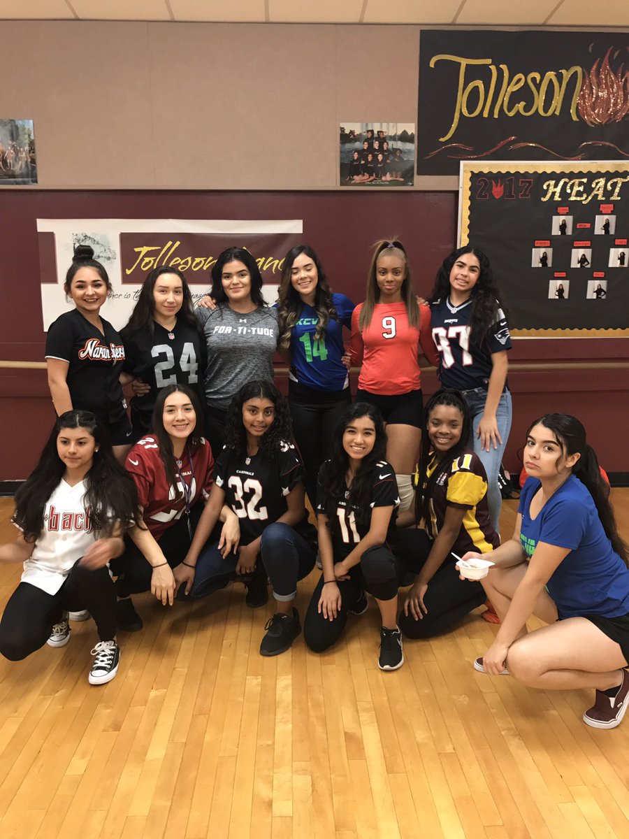 TollesonDance's tweet photo. Monday's Wii Sports Day! Can't wait to see everyone's outfits today! #tollesonheat #hocospiritweek https://t.co/3GBx5TXo8P