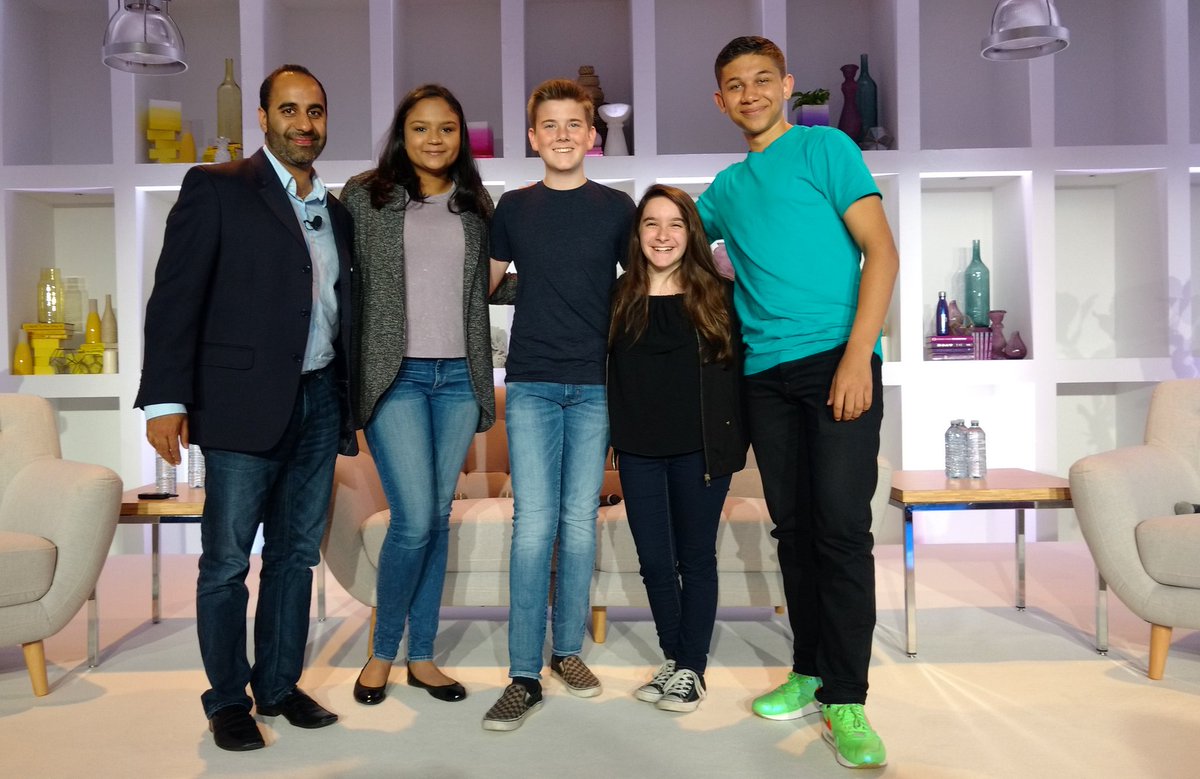 LittleLocavore's tweet photo. Great morning with @facebook and @instagram talking to the students and teachers @tdsb #goingbeyondtheselfie #placeTOconnect https://t.co/L3vJzoWAHi
