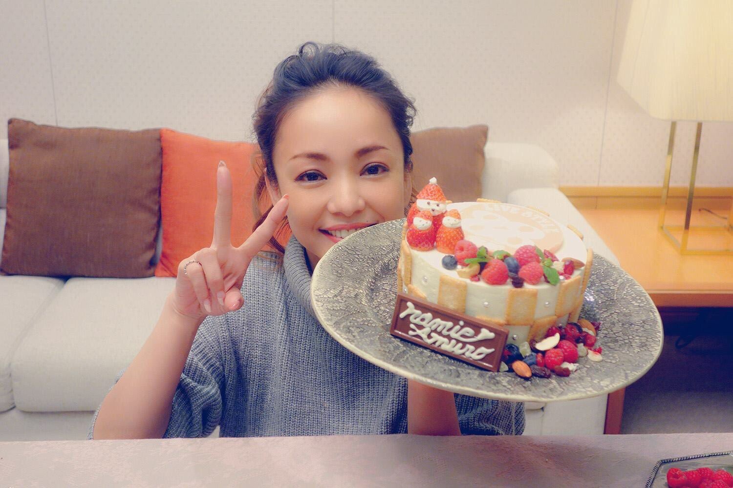  happy birthday amuro namie 40  40                    40      