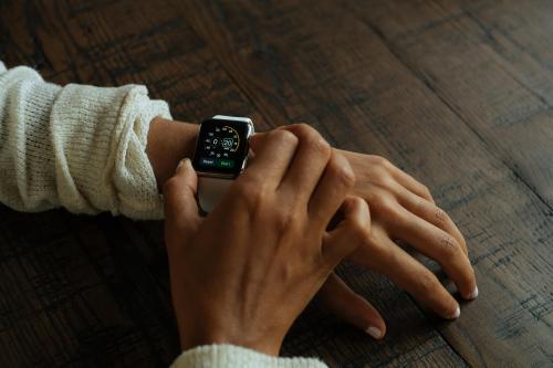 _lunion's tweet photo. L'appli de la semaine : #SaveMyTime décortique vos journées et vous dit si vous devez lâcher votre TV ! 📱 https://t.co/gsA7Zo1IM7 https://t.co/k9qLJdst8l