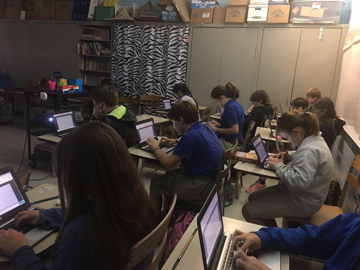 TriciaPCorbin's tweet photo. Great interactive lesson using @nearpod in Mr. Hise's class at Montegut Middle. https://t.co/JztgphtRDO
