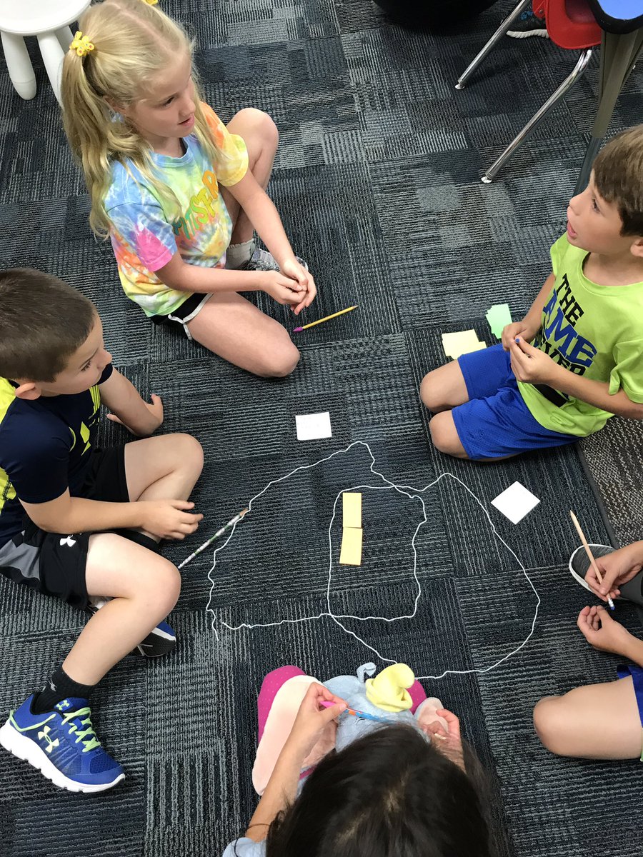 Shillingburgtr's tweet photo. Applying knowledge and using @Seesaw to share. Love hearing all the kind affirmations! @ckhflippengroup. @ElementaryFord @JBMcMullenedu https://t.co/bveGK2LI2B