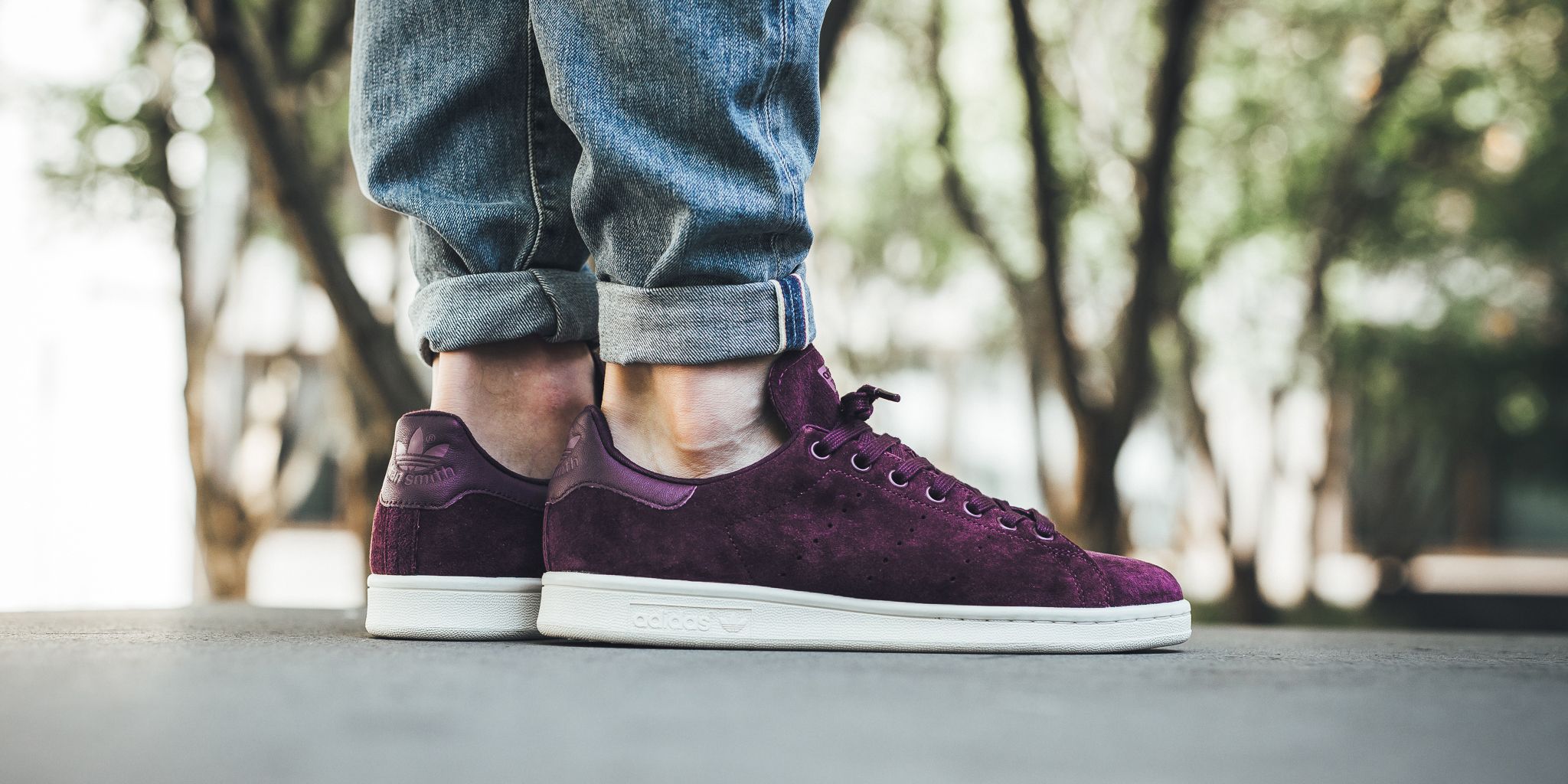 Adidas stan smith suede triple red top