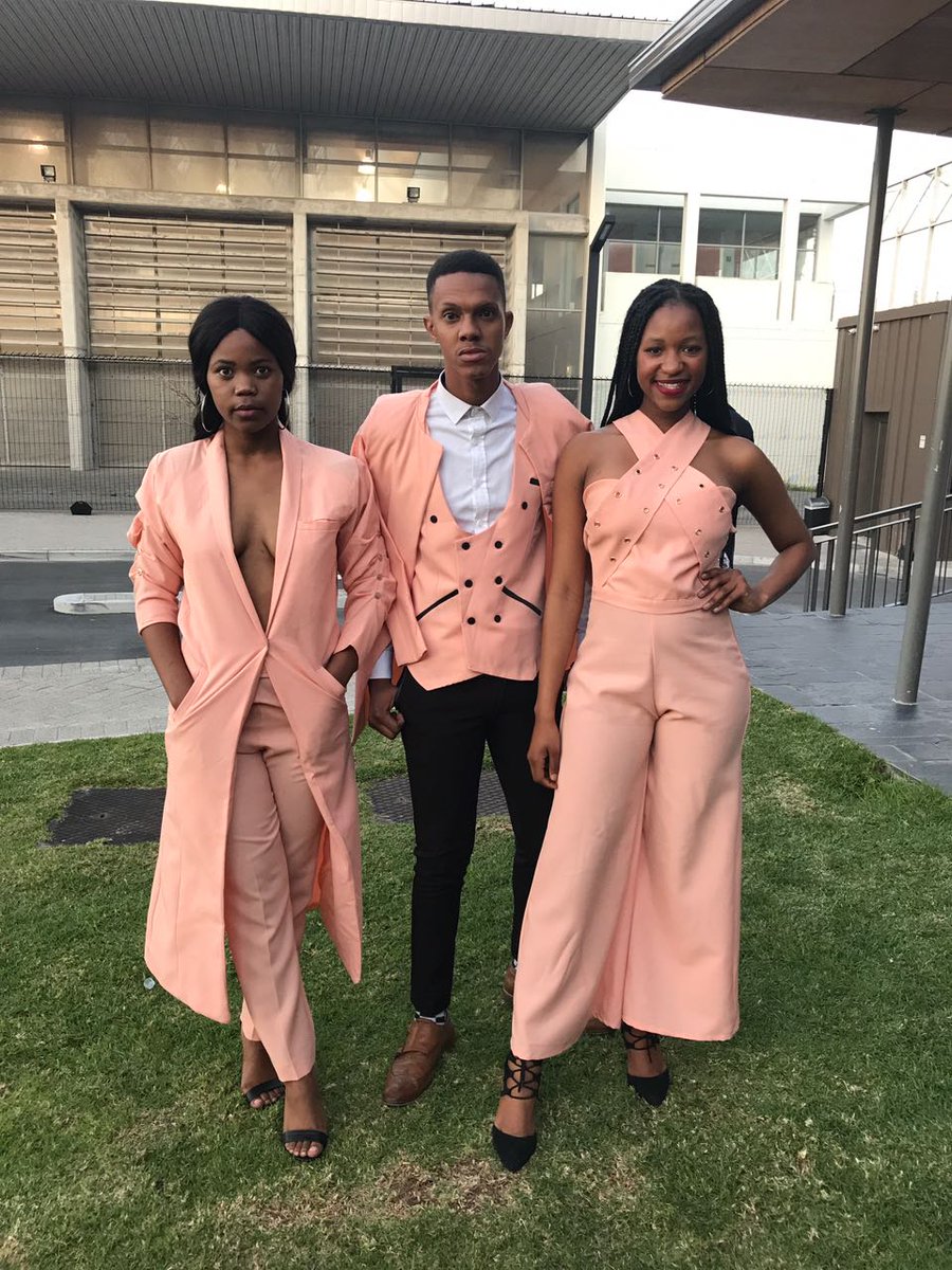 Cnexor_Designs's tweet photo. Cnexor designs are hard to ignore almost impossible to miss

#A_Plan_is_to_be_unique
Contact 0736431456 for price queries https://t.co/6nkR0gAzPe