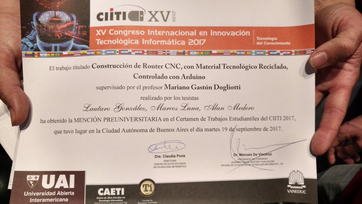 alefdh's tweet photo. Orgulloso por el trabajo de todos! Gracias @Ciiti x el reconocimiento! #CIITi 2017 https://t.co/JFuFOW1rkK