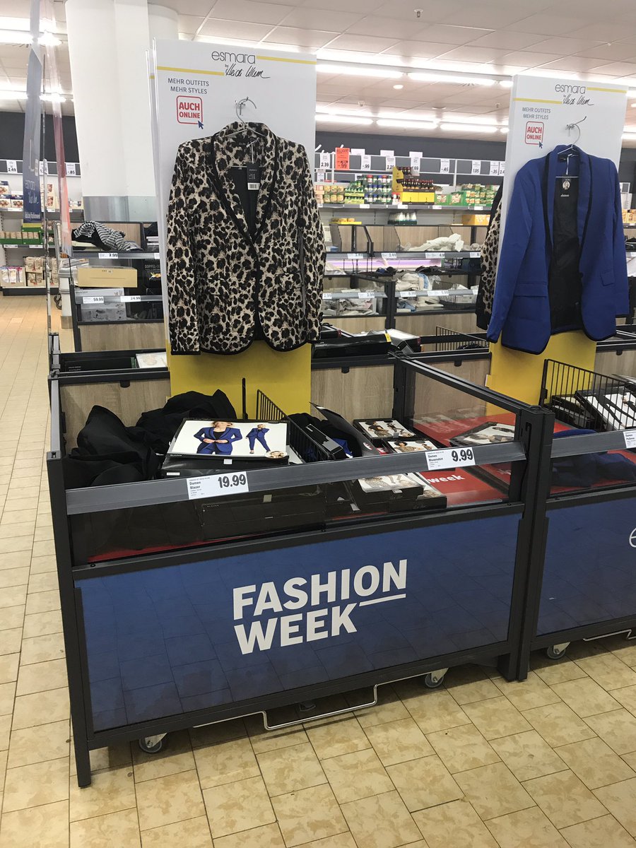SIIR_Retail's tweet photo. Heidi Klum collaborating with Lidl for a clothing collection #Lidl https://t.co/1swNq9xfVY