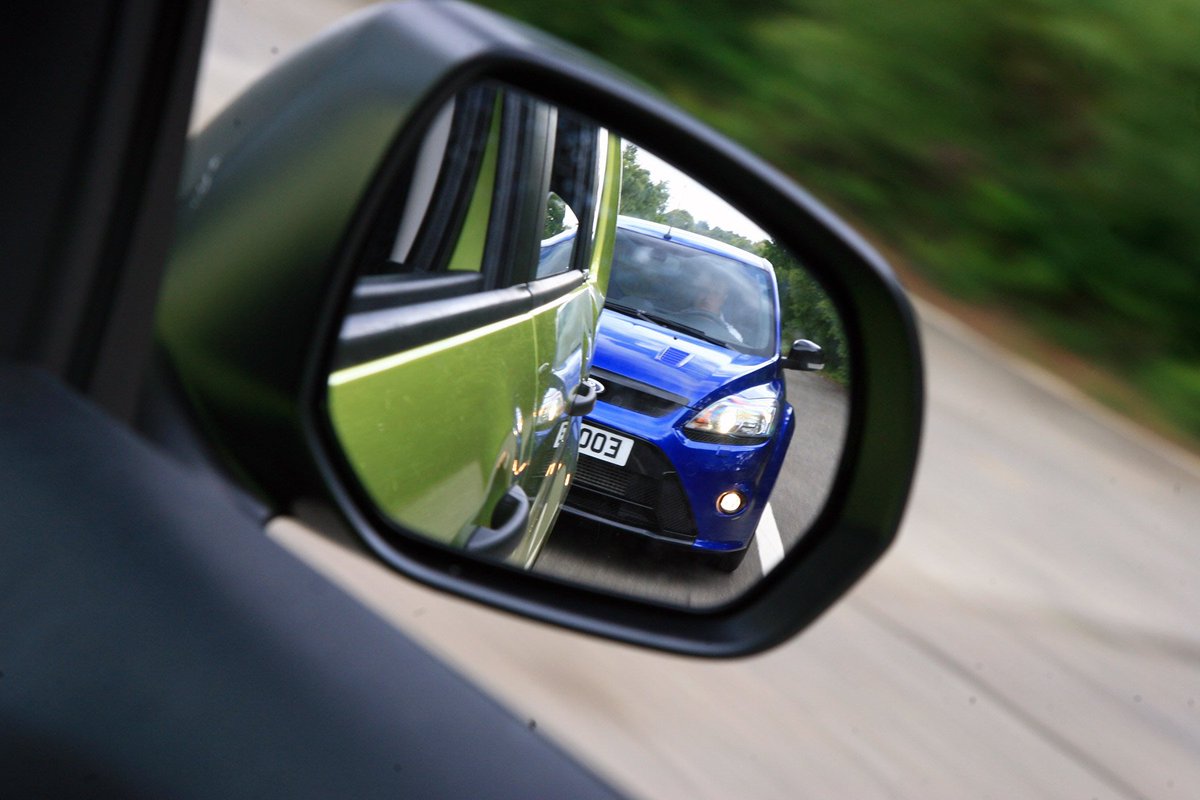 MasterDrive's tweet photo. #ProTipTuesday: Tailgater behind you? Increase the following distance in front of YOU to SIX seconds! This allows for room to steer &amp; brake. https://t.co/N8bAXroxJg