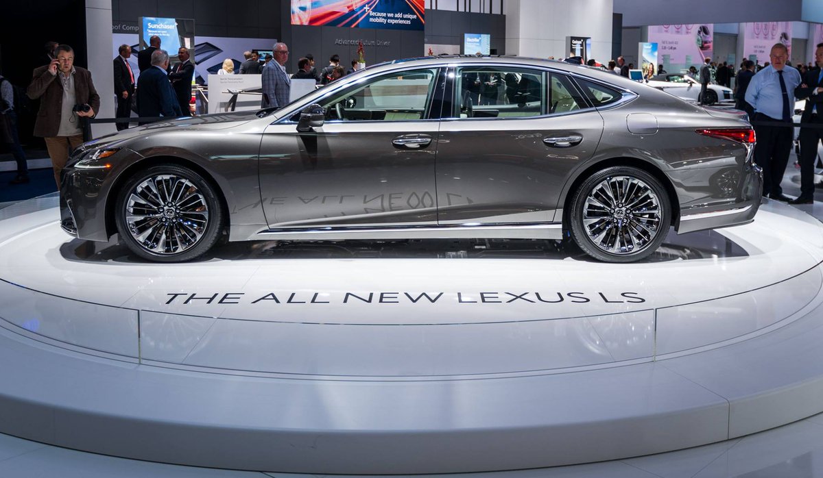 The Flagship Sedan that launched a company &amp; challenged the industry reignites to do it once again. 2018 #LexusLS. bit.ly/2018LexusLS500